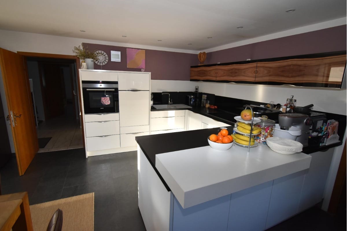 Doppeltes Glück: Generationenhaus  mit Platz für Hobbys im Nebengebäude - Galerie 7